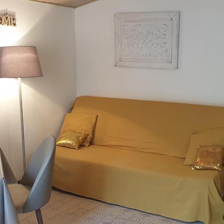 Apartment Tonci Раб Екстер'єр фото