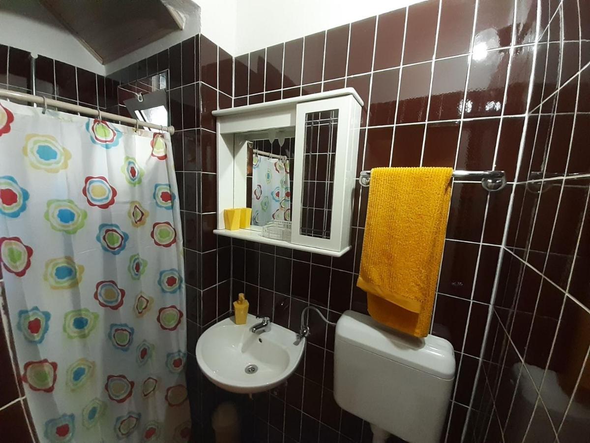 Apartment Tonci Раб Екстер'єр фото
