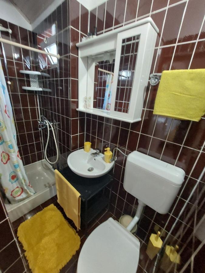 Apartment Tonci Раб Екстер'єр фото